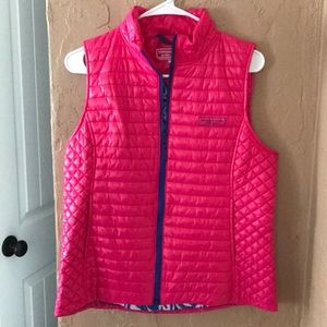 Women’s vineyard vines hot pink puffer vest